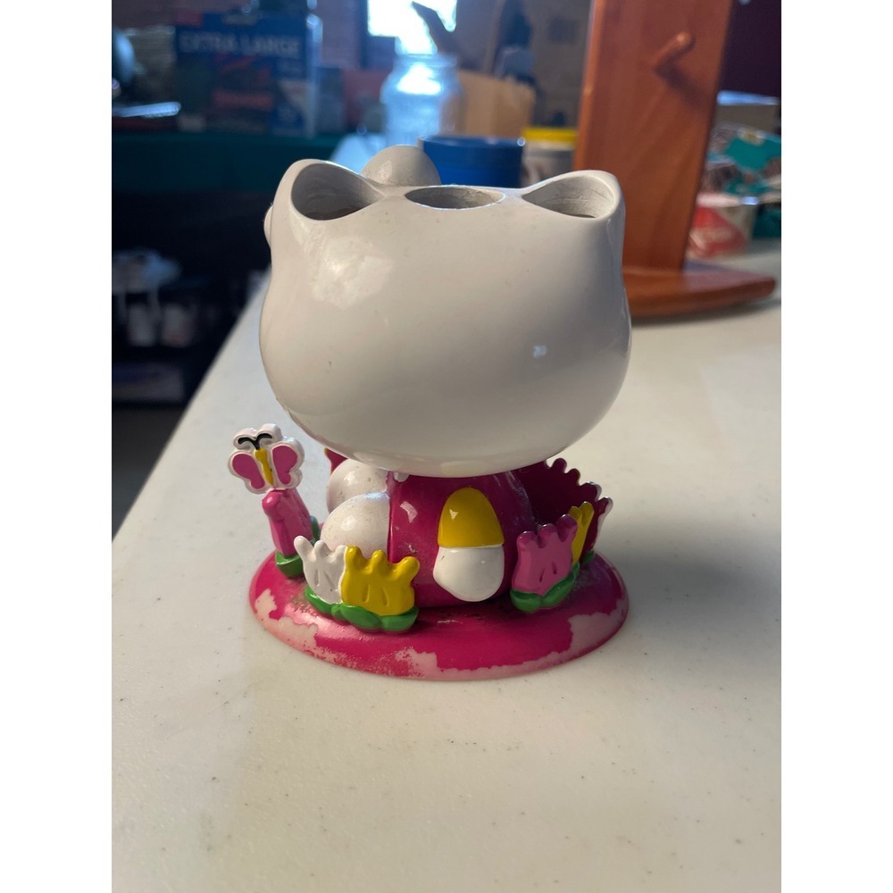 Sanrio Hello Kitty 2013 Ceramic Pencil Toothbrush Holder Pink Garden Tulips